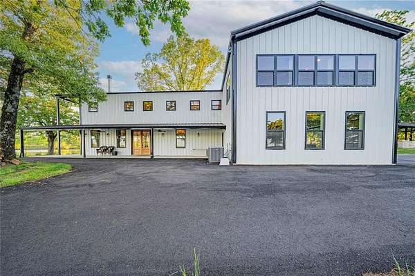 301 Acres of Agricultural Land with Home for Sale in Omaha, Texas