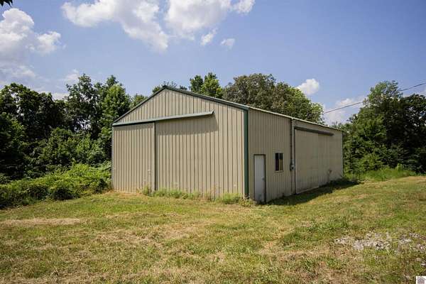 72 Acres of Recreational Land for Sale in Eddyville, Kentucky