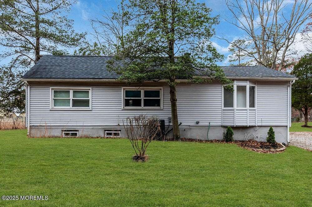 2.39 Acres of Residential Land with Home for Sale in Howell, New Jersey