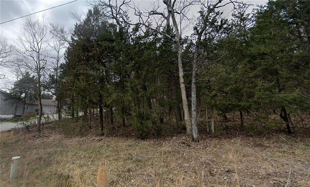 0.48 Acres of Residential Land for Sale in Holiday Island, Arkansas