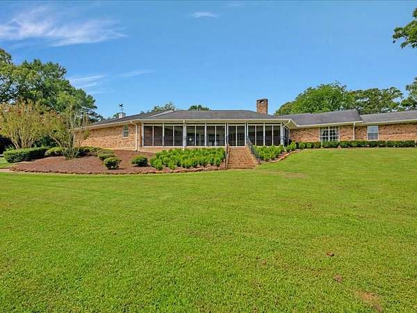 13.9 Acres of Land with Home for Sale in Nacogdoches, Texas