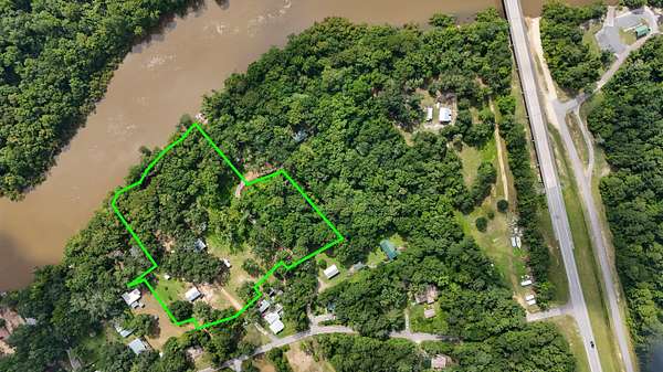 3.13 Acres of Residential Land with Home for Sale in Ponce de Leon, Florida