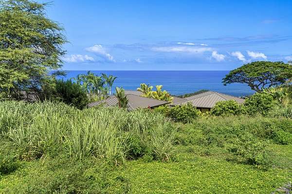 1.28 Acres of Residential Land for Sale in Kealakekua, Hawaii