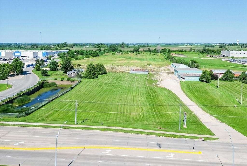19.7 Acres of Improved Commercial Land for Sale in Waverly, Iowa