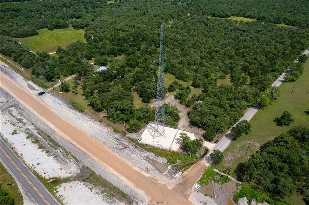 1.42 Acres of Residential Land for Sale in Snook, Texas