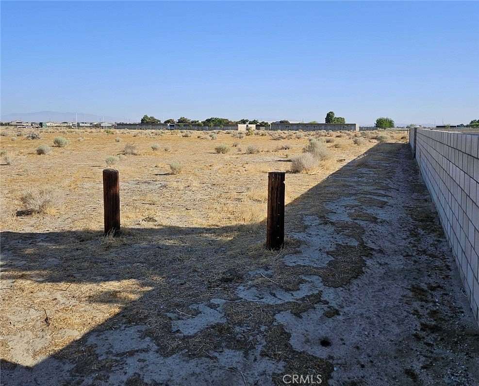 4.76 Acres of Land for Sale in Lancaster, California