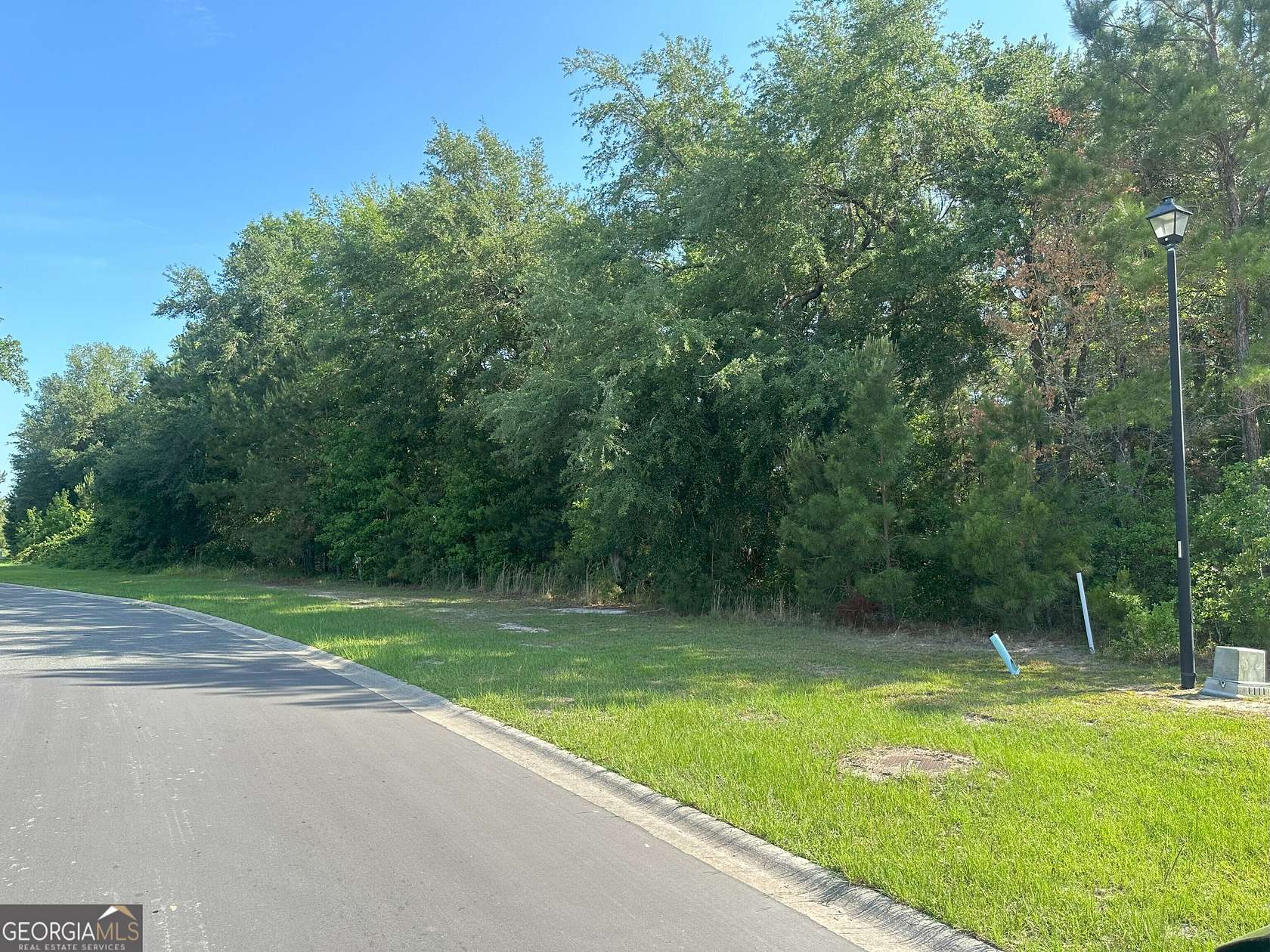 0.85 Acres of Residential Land for Sale in Kingsland, Georgia