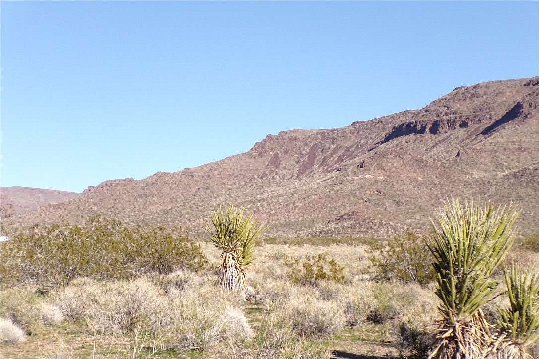 1.38 Acres of Residential Land for Sale in Golden Valley, Arizona