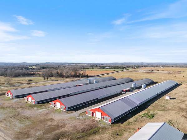 34 Acres of Land with Home for Sale in Bradford, Arkansas