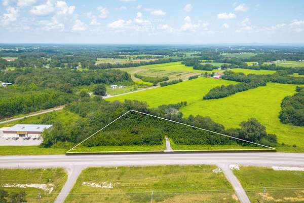 3 Acres of Residential Land for Sale in Smithville, Tennessee