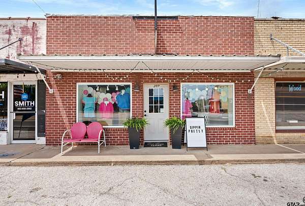 0.06 Acres of Commercial Land for Sale in Quitman, Texas