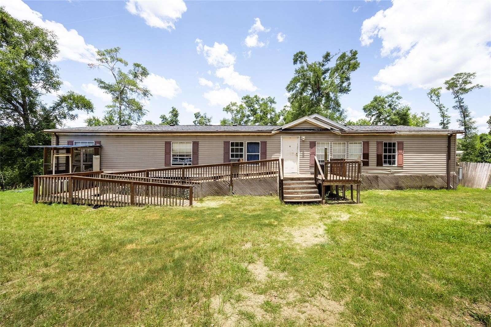 11 Acres of Land with Home for Sale in White Springs, Florida