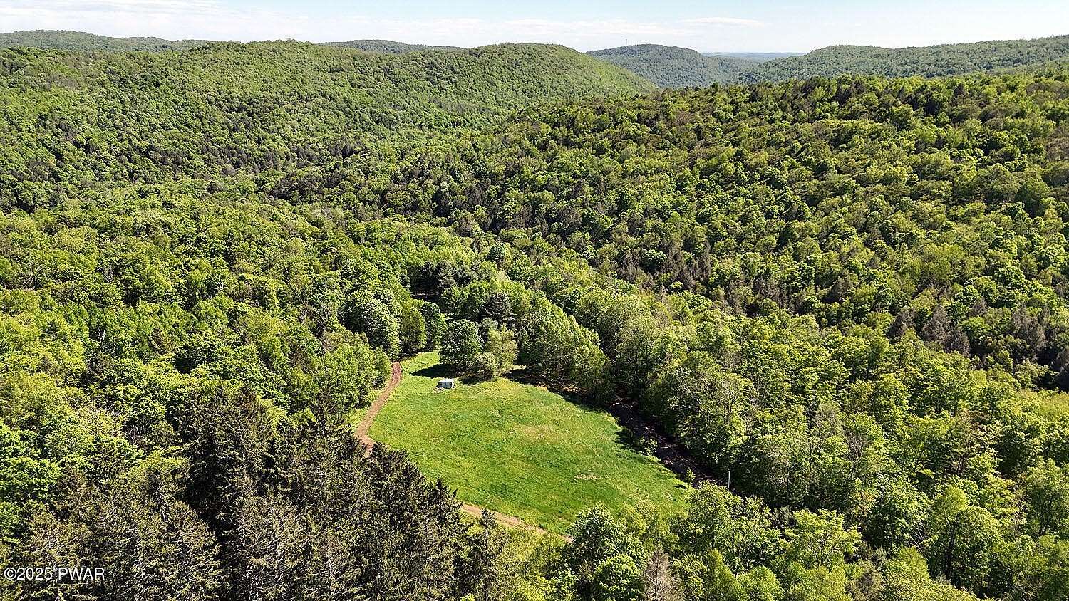13.4 Acres of Land for Sale in Hancock, New York