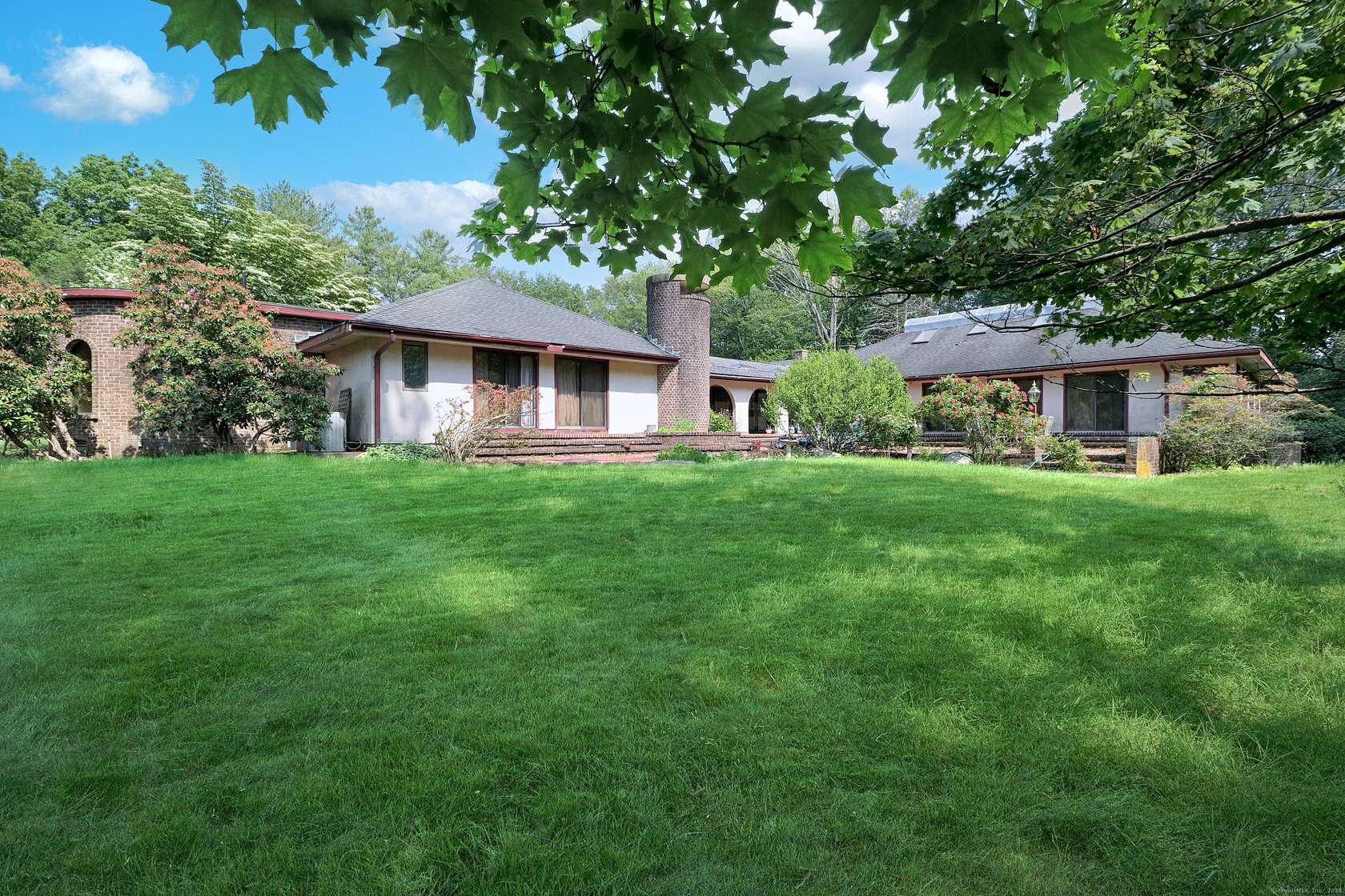 3 Acres of Residential Land with Home for Sale in Fairfield, Connecticut