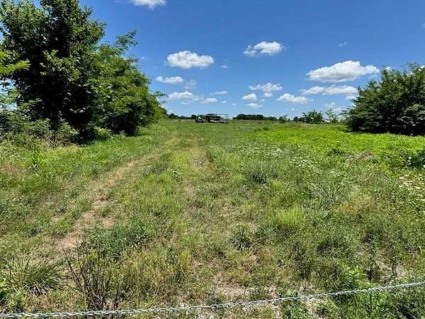21.5 Acres of Agricultural Land for Sale in Osawatomie, Kansas