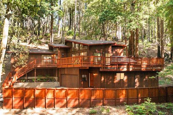 5.28 Acres of Residential Land with Home for Sale in Santa Cruz, California