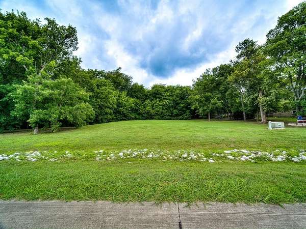 1 Acre of Residential Land for Sale in McKinney, Texas