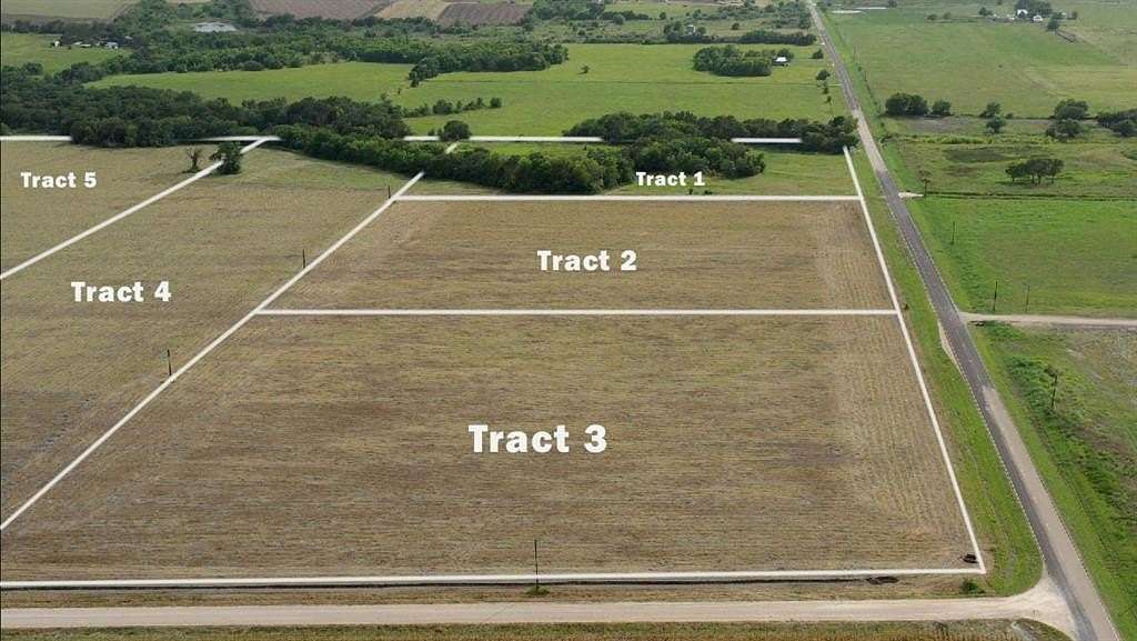 7 Acres of Land for Sale in Riesel, Texas