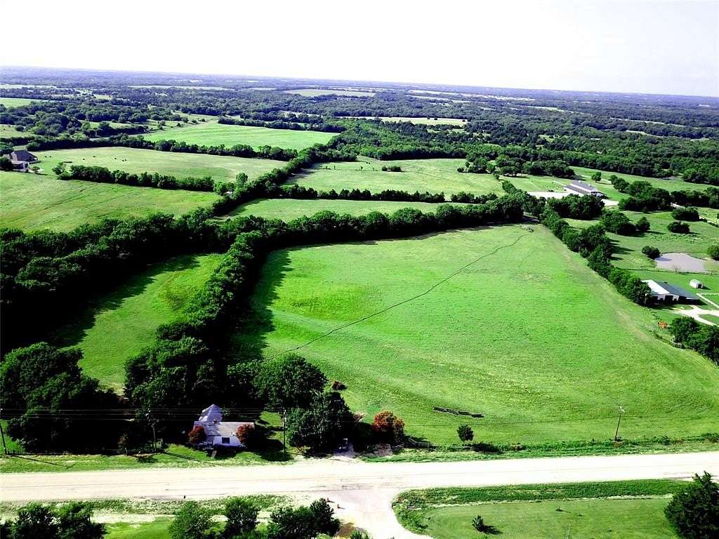 38.4 Acres of Agricultural Land for Sale in Van Alstyne, Texas