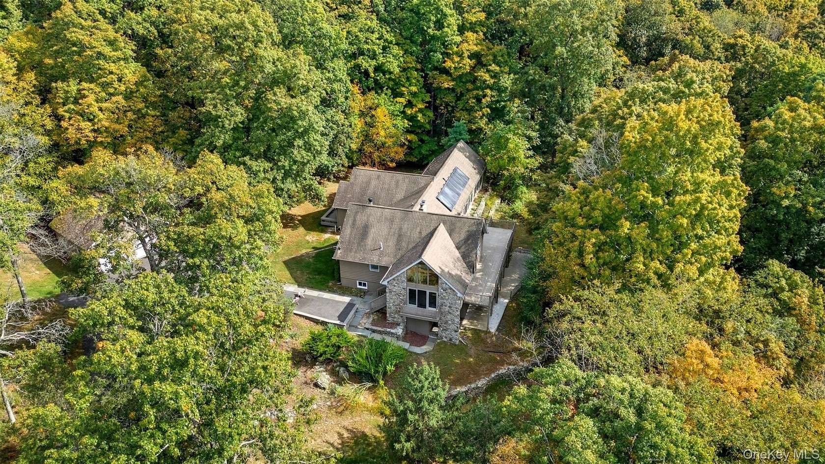 14.6 Acres of Land with Home for Sale in Pleasant Valley, New York