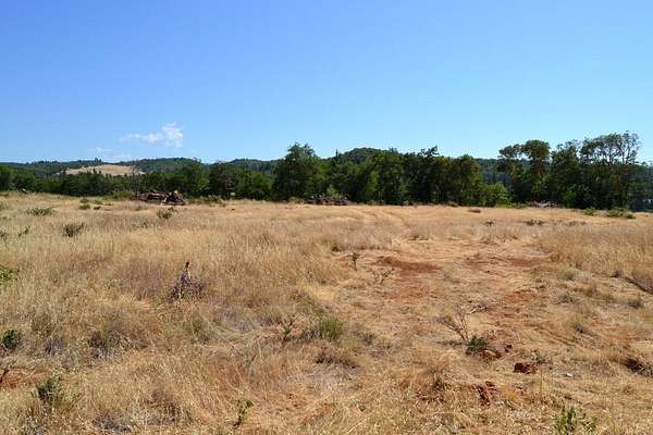 6.12 Acres of Residential Land for Sale in Grants Pass, Oregon