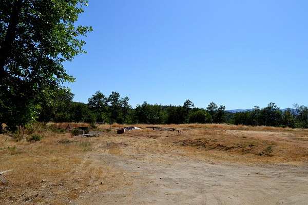 5.64 Acres of Residential Land for Sale in Grants Pass, Oregon