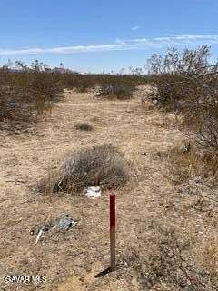 5 Acres of Residential Land for Sale in Rosamond, California