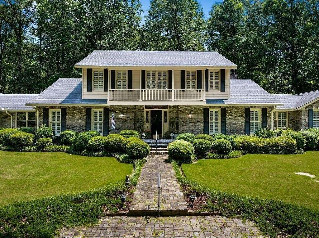 2 Acres of Residential Land with Home for Sale in Jasper, Alabama