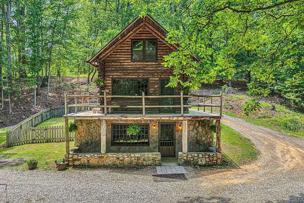 6.35 Acres of Land with Home for Sale in Roanoke, Virginia