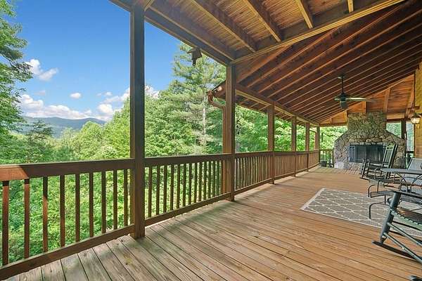 1.5 Acres of Residential Land with Home for Sale in Epworth, Georgia