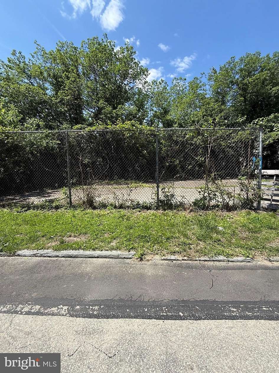 0.02 Acres of Land for Sale in Philadelphia, Pennsylvania