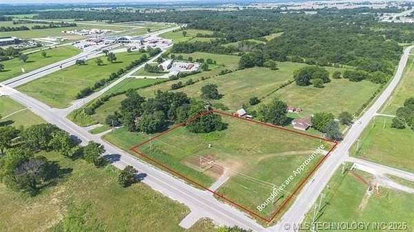 3.6 Acres of Residential Land for Sale in Vinita, Oklahoma