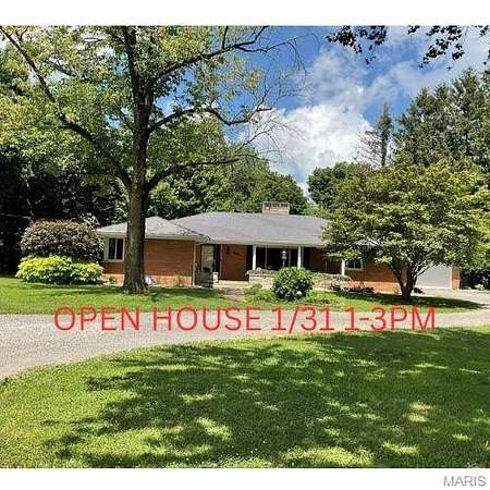 4.44 Acres of Residential Land with Home for Sale in Highland, Illinois