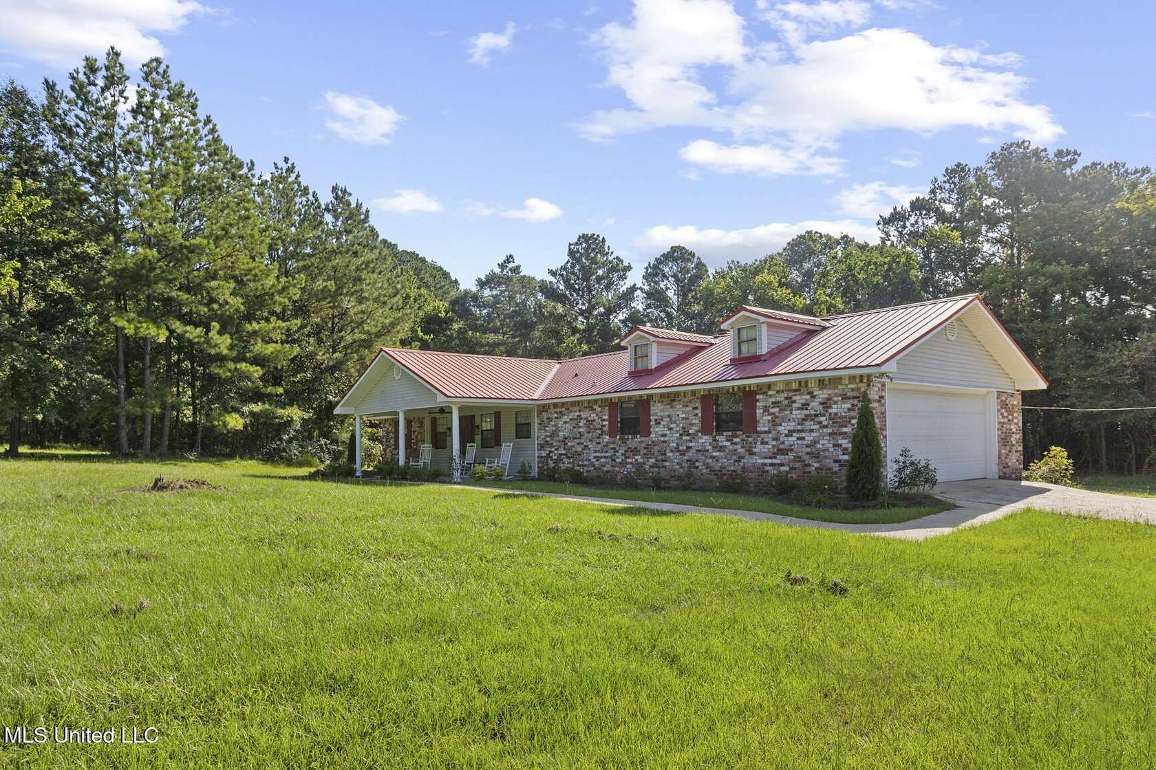 2 Acres of Residential Land with Home for Sale in Terry, Mississippi