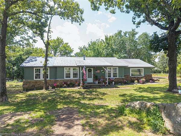 2.5 Acres of Residential Land with Home for Sale in Sallisaw, Oklahoma