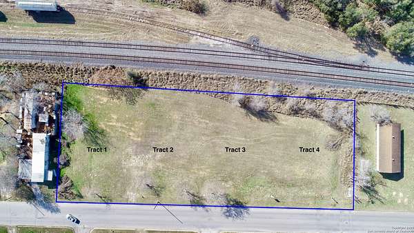 0.32 Acres of Land for Sale in Pleasanton, Texas