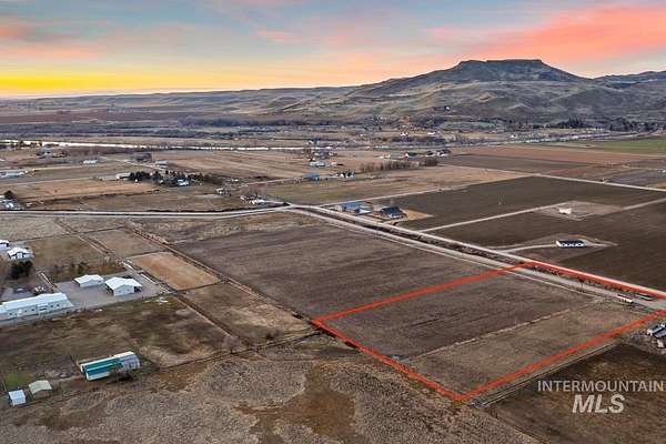5 Acres of Residential Land for Sale in Emmett, Idaho