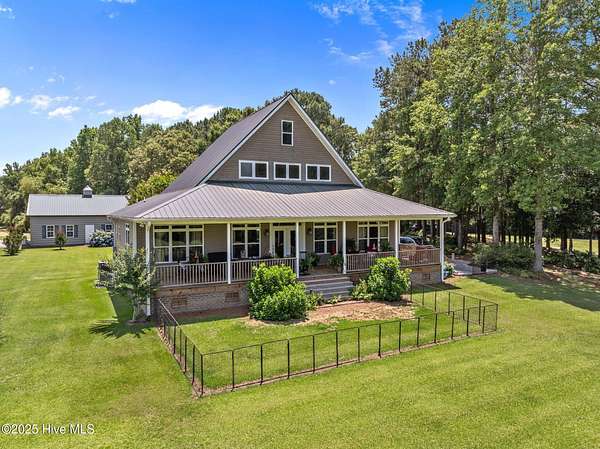 129 Acres of Land with Home for Sale in Stantonsburg, North Carolina