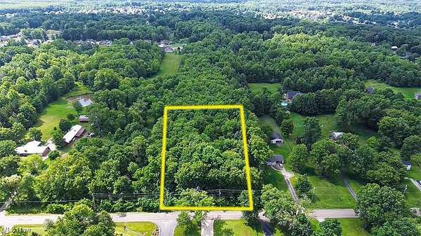 2.1 Acres of Residential Land for Sale in Austintown, Ohio
