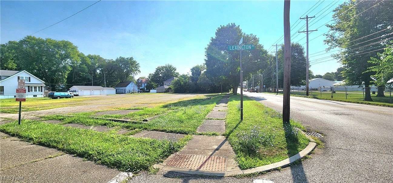 0.76 Acres of Mixed-Use Land for Sale in Zanesville, Ohio