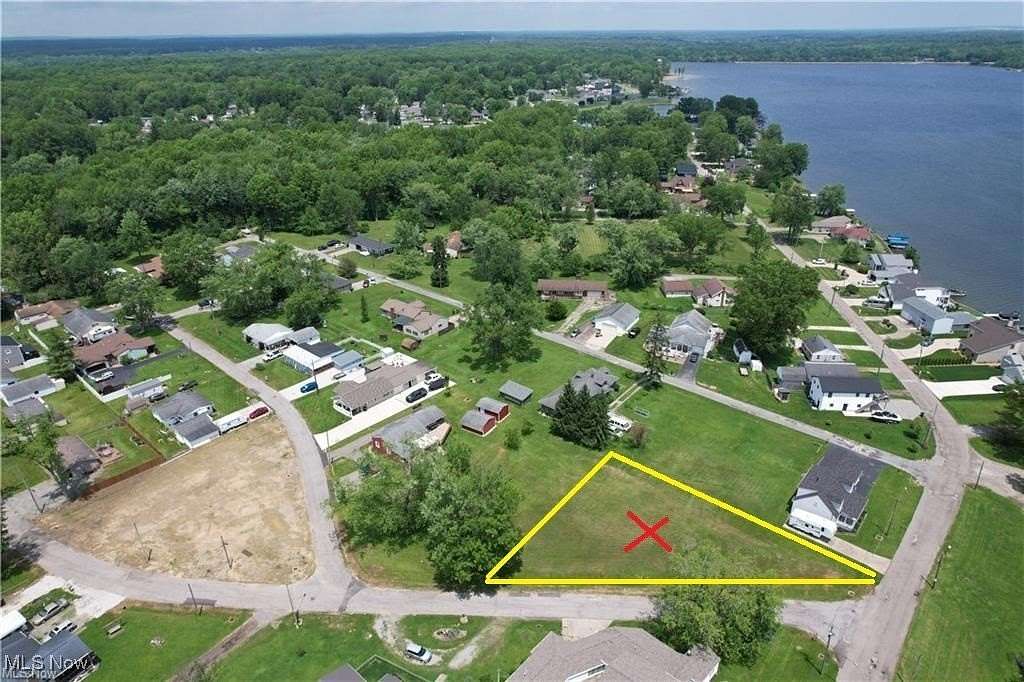 0.27 Acres of Residential Land for Sale in Lake Milton, Ohio