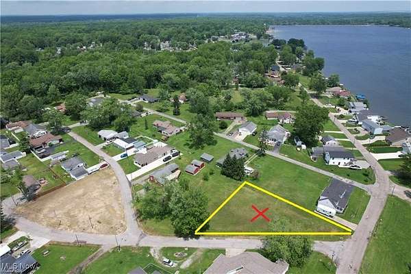 0.27 Acres of Residential Land for Sale in Lake Milton, Ohio