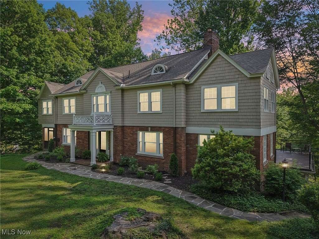 3.4 Acres of Residential Land with Home for Sale in Chagrin Falls, Ohio