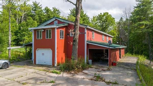 55.4 Acres of Recreational Land with Home for Sale in Lockwood, New York