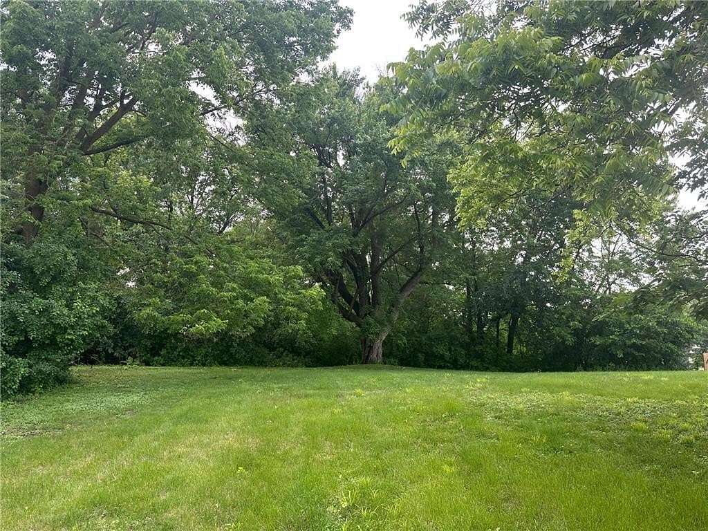 1 Acre of Residential Land for Sale in Minnetonka, Minnesota
