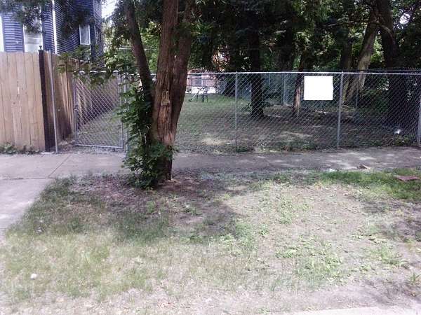 0.07 Acres of Land for Sale in Chicago, Illinois