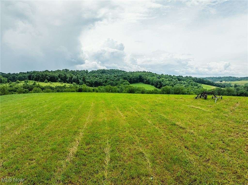 8.62 Acres of Land for Auction in Fresno, Ohio