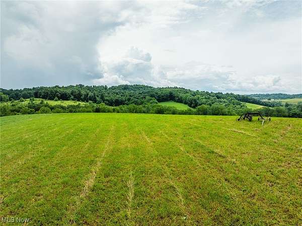 8.62 Acres of Land for Auction in Fresno, Ohio