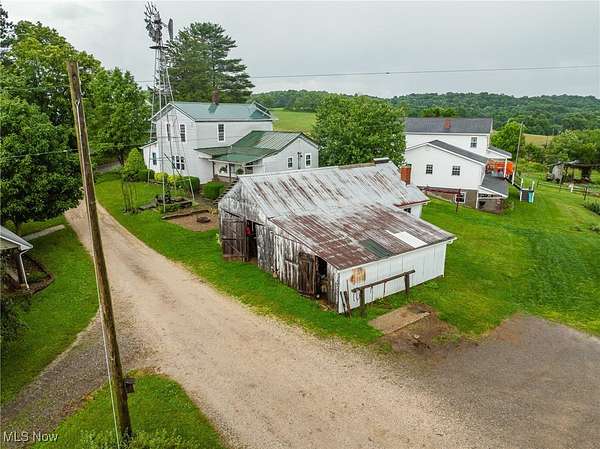 97.7 Acres of Land for Auction in Fresno, Ohio