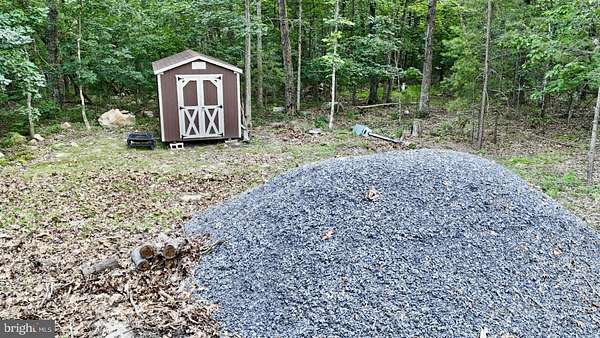 0.92 Acres of Residential Land for Sale in Luray, Virginia